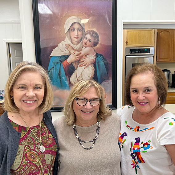 Group of 3 women in the Schoenstatt Movement Mother's Branch