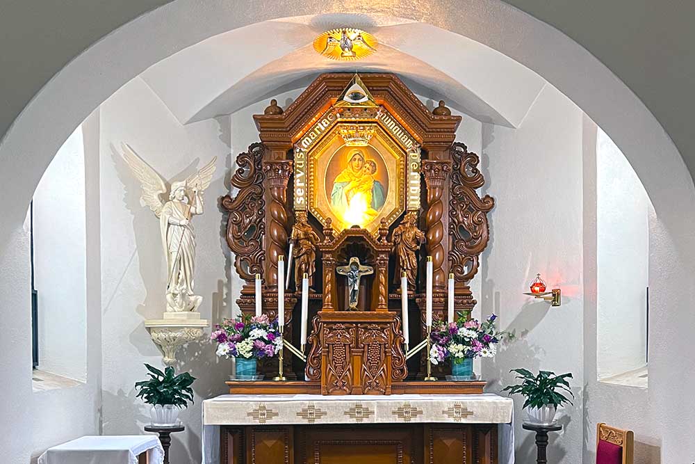 schoenstatt San Antonio shrine inside